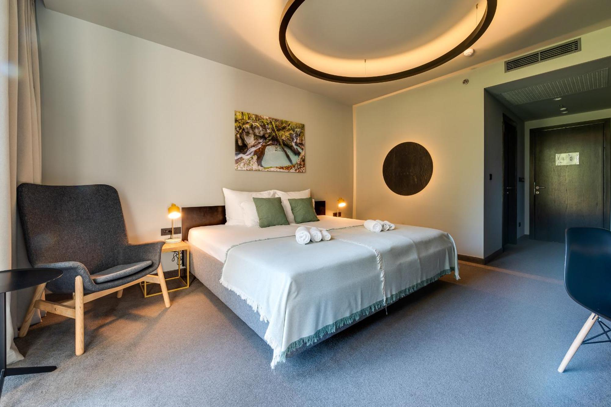 Lyra Plitvice 4* Licko Petrovo Selo